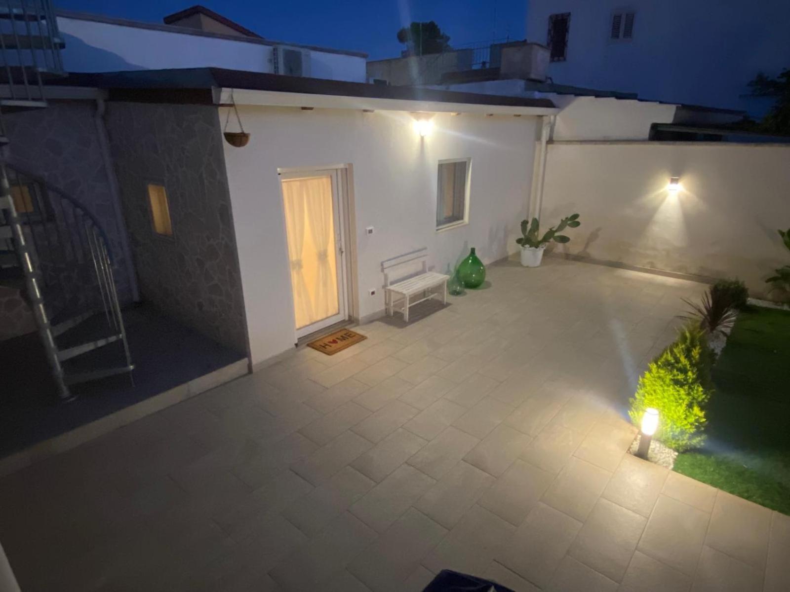 Appartamento Brezza Marina Taranto Esterno foto
