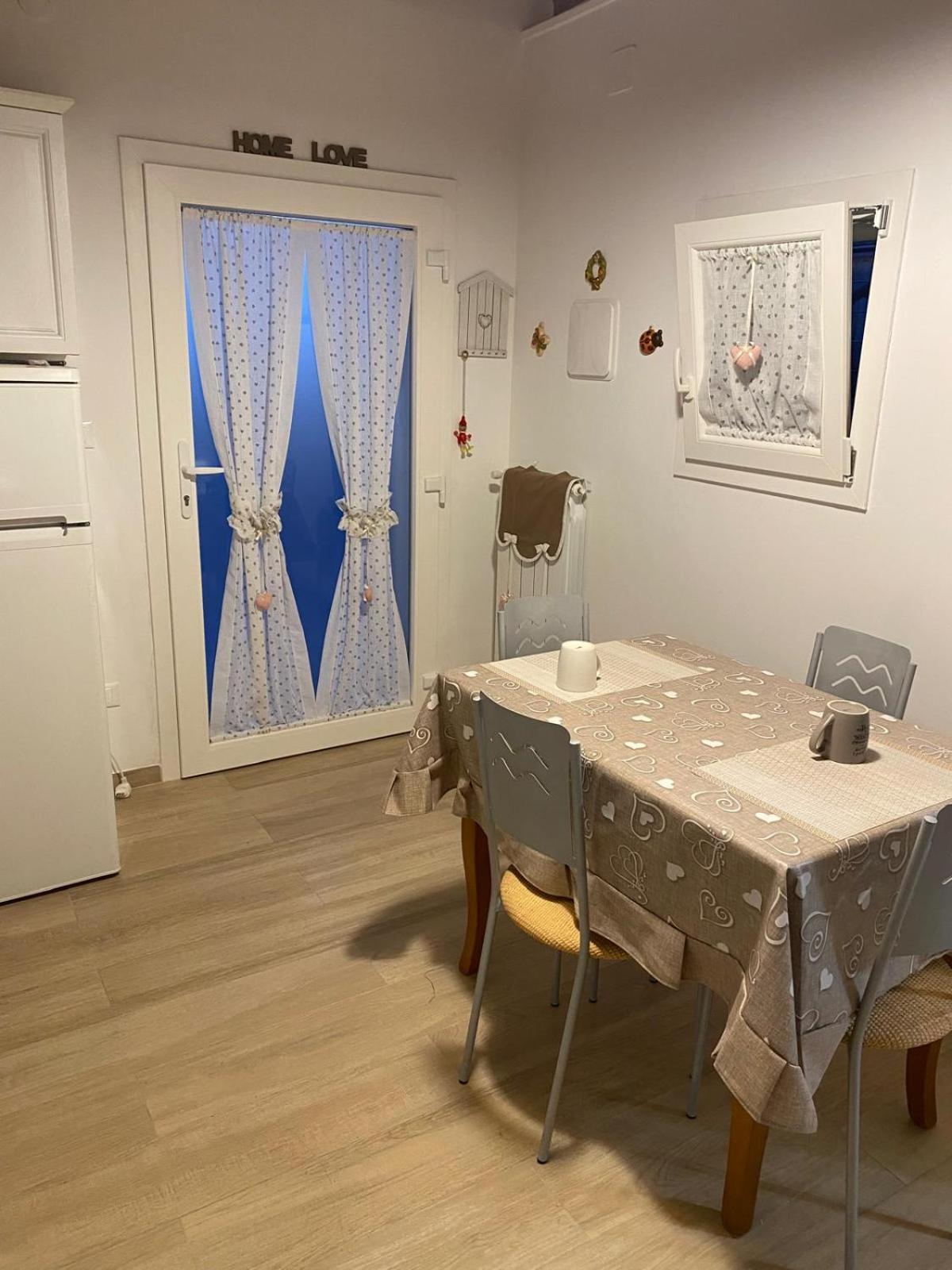 Appartamento Brezza Marina Taranto Esterno foto