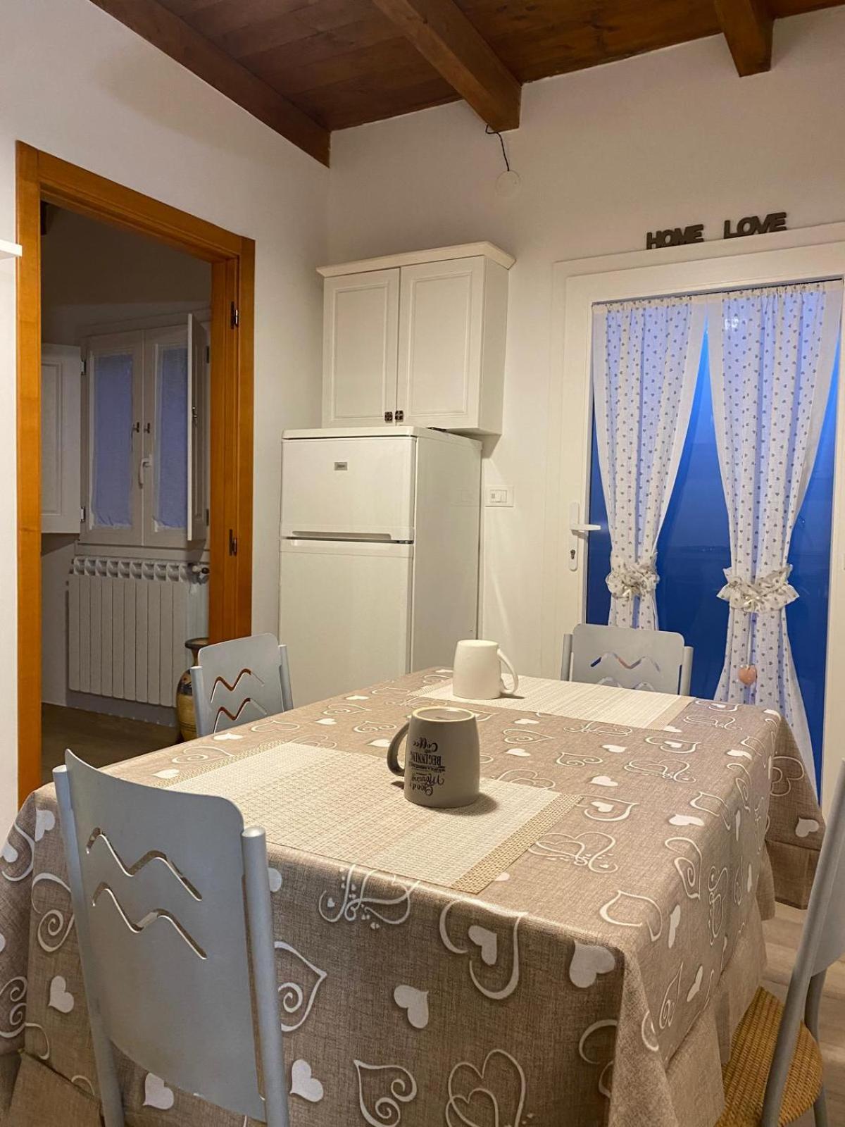 Appartamento Brezza Marina Taranto Esterno foto